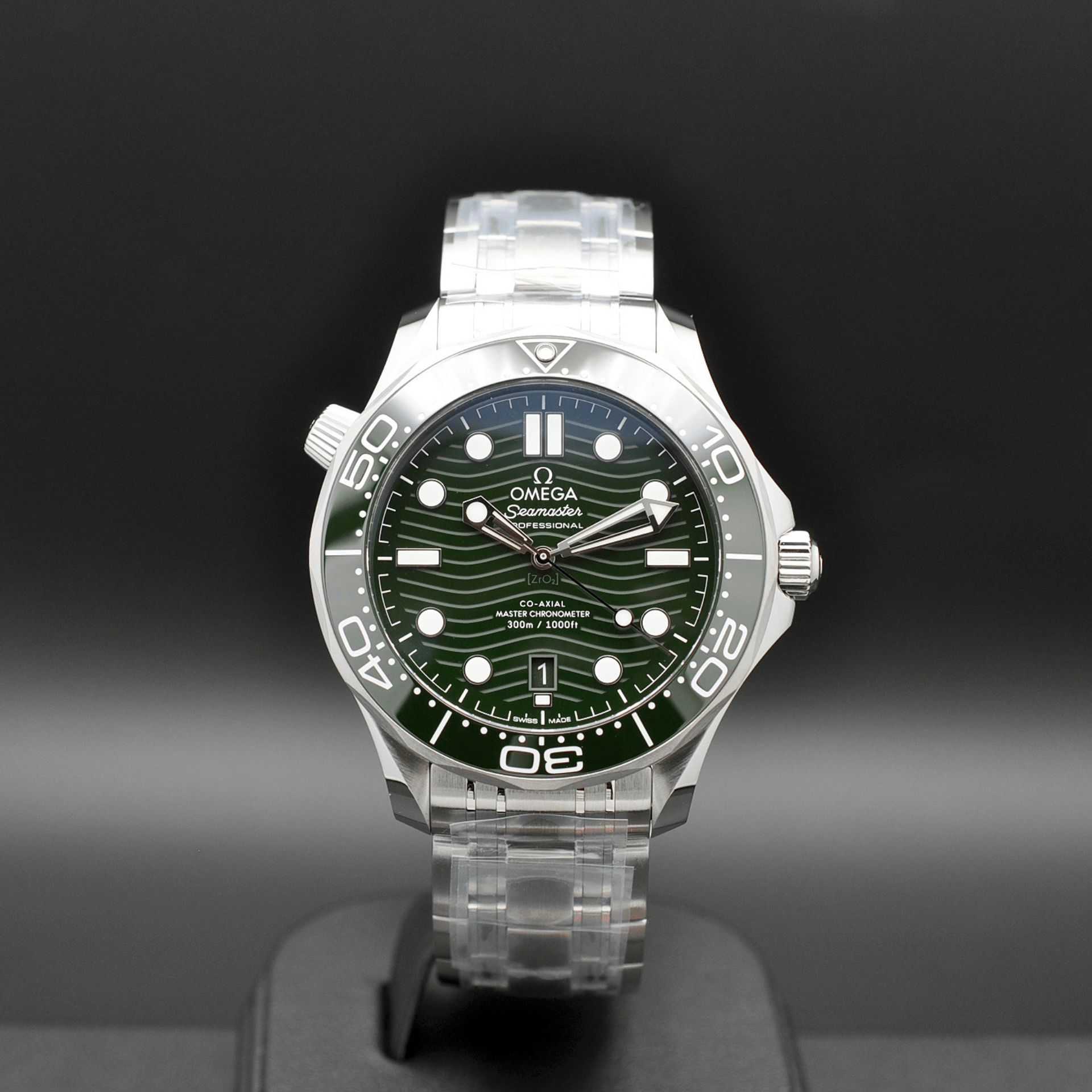 Omega Seamaster Diver 300M acero esfera y bisel verde ref 210.30.42.20.10.001