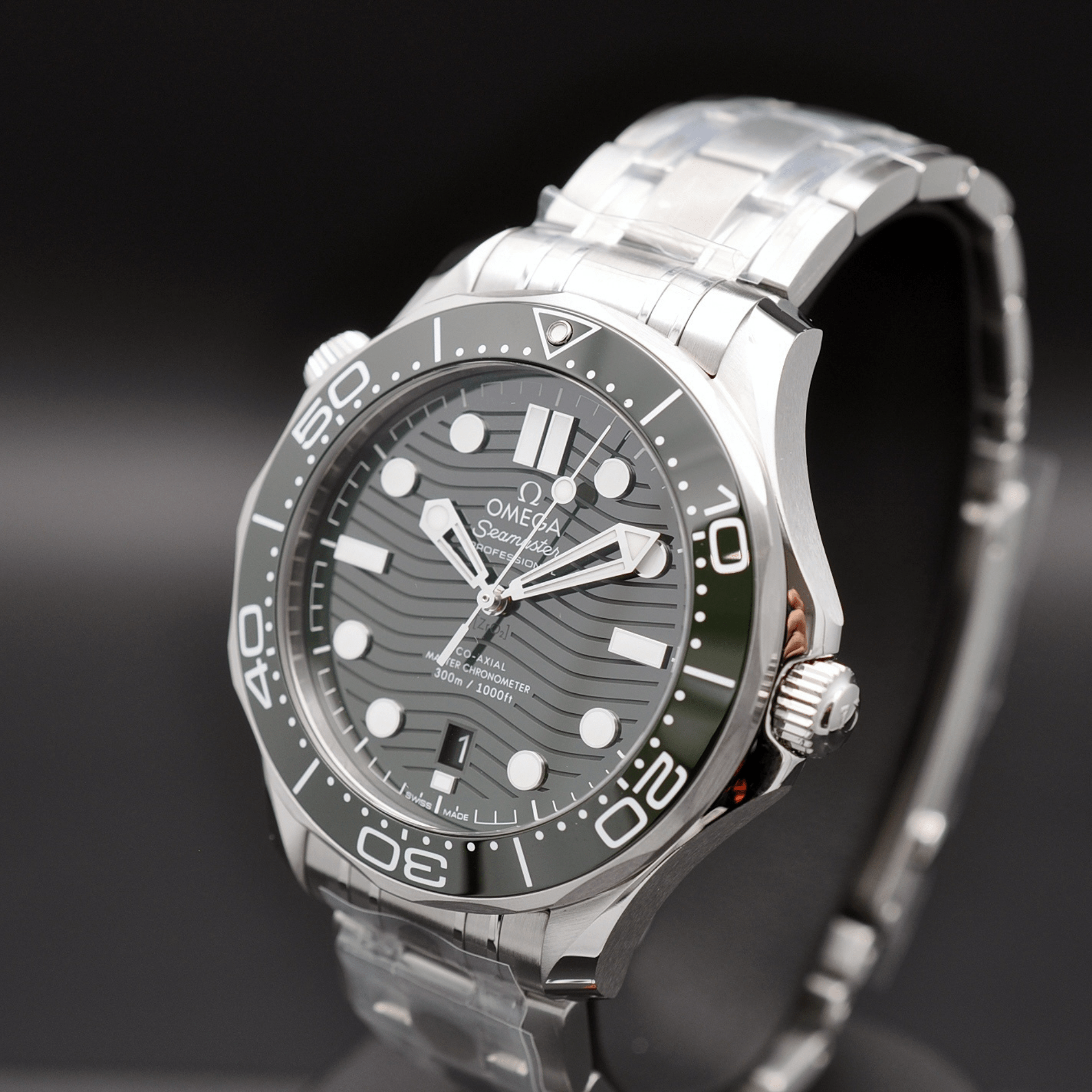 Omega Seamaster Diver 300M acero esfera y bisel verde ref 210.30.42.20.10.001