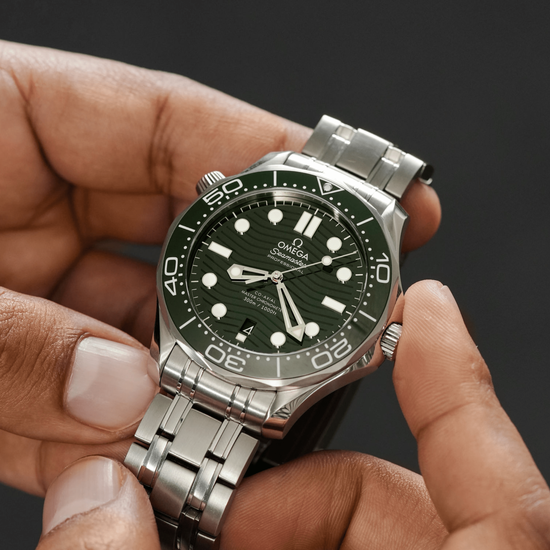 Omega Seamaster Diver 300M acero esfera y bisel verde ref 210.30.42.20.10.001