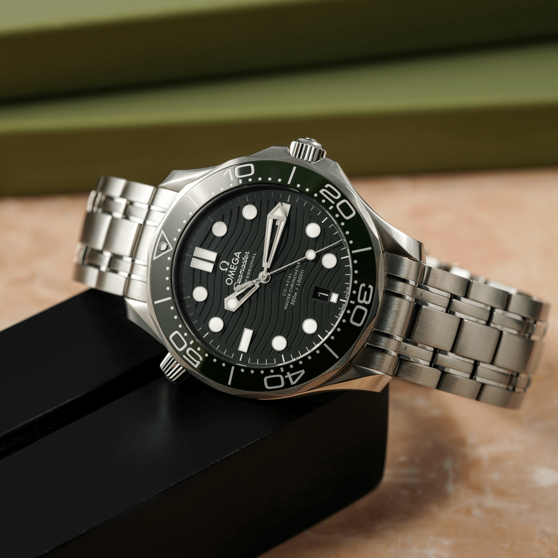 Omega Seamaster Diver 300M acero esfera y bisel verde ref 210.30.42.20.10.001