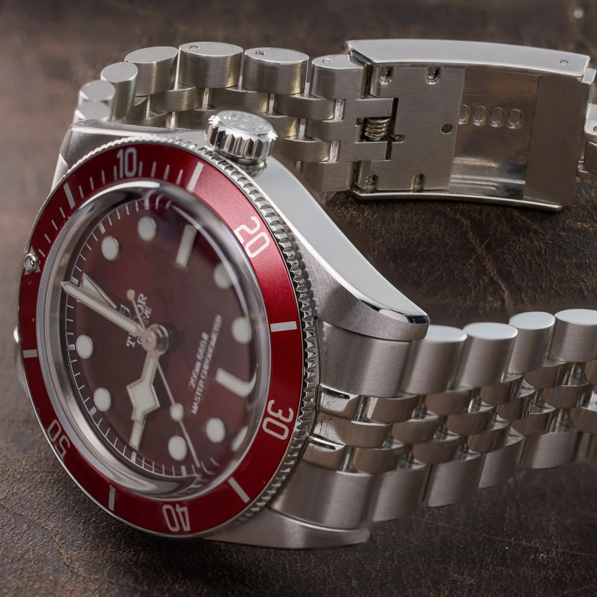 Tudor Black Bay 41 mm Oyster bisel burdeos burgundy M7941A1A0RU-0001