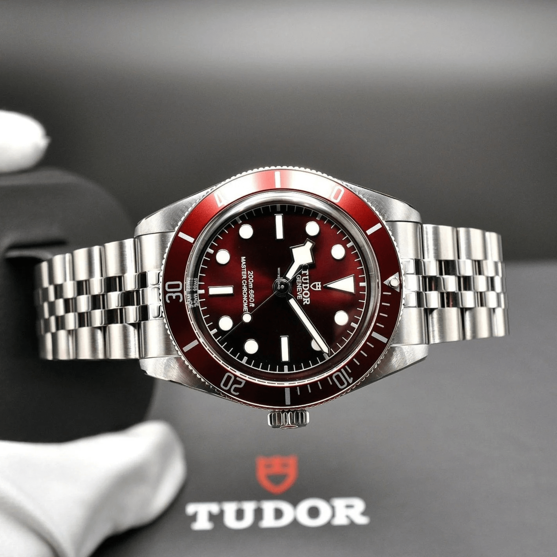 Tudor Black Bay 58 M7939A1A0RU-0001 Burgundy jubilee Brazalete de 5 eslabones