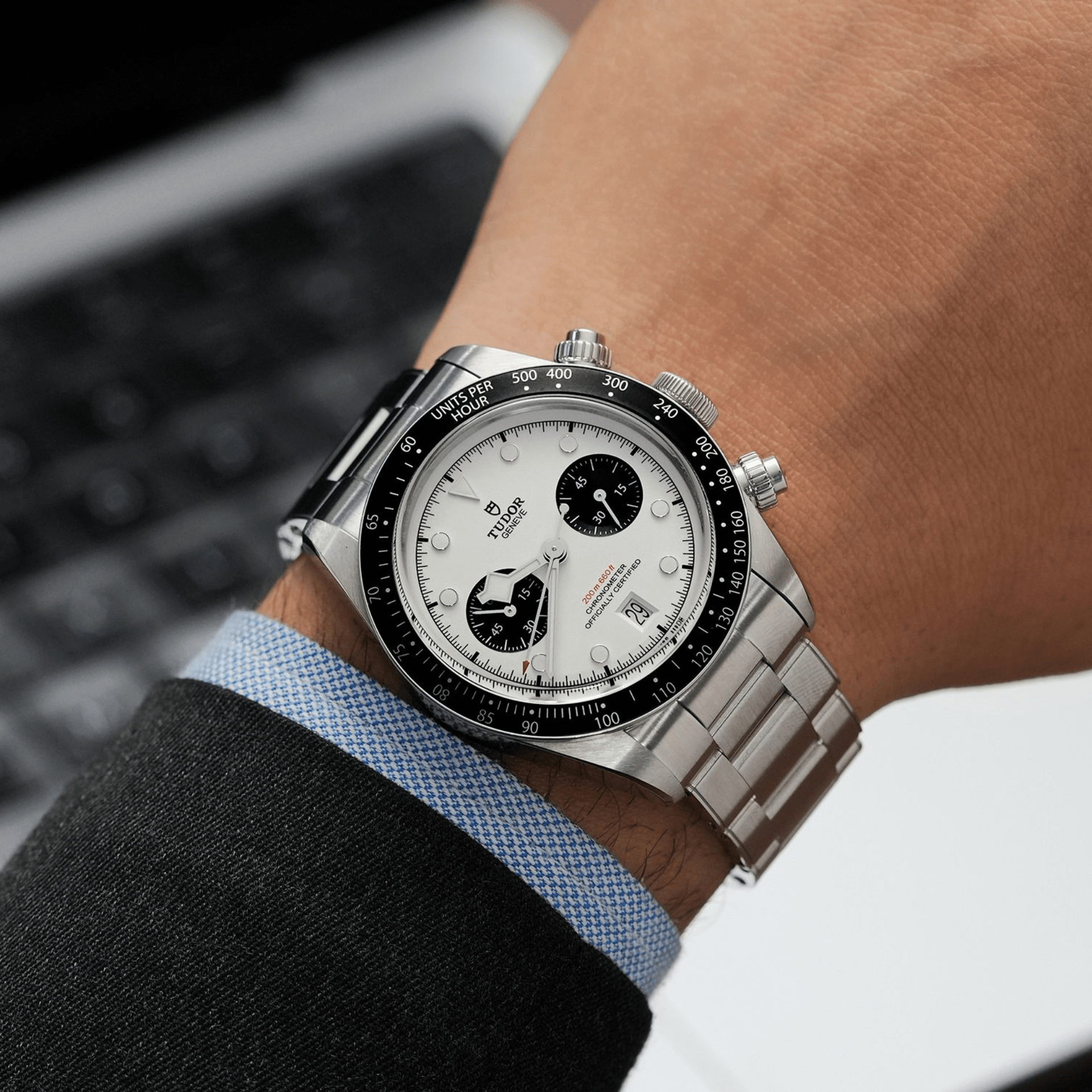 Tudor Black Bay Chrono 41 mm Panda Ref M79360N-0012 brazalete de 3 eslabones