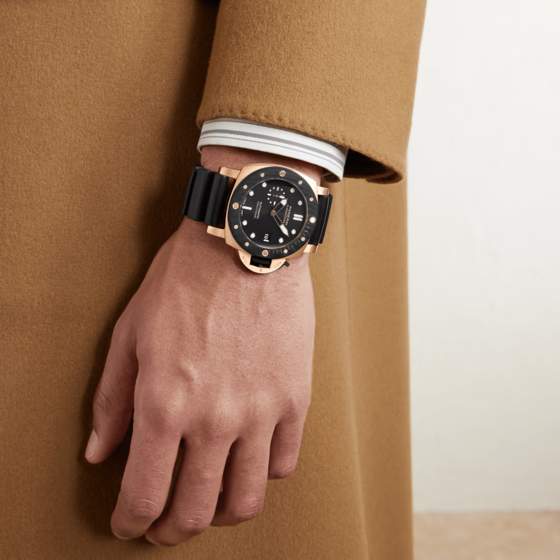 Panerai Submersible 44 mm Goldtech PAM02070