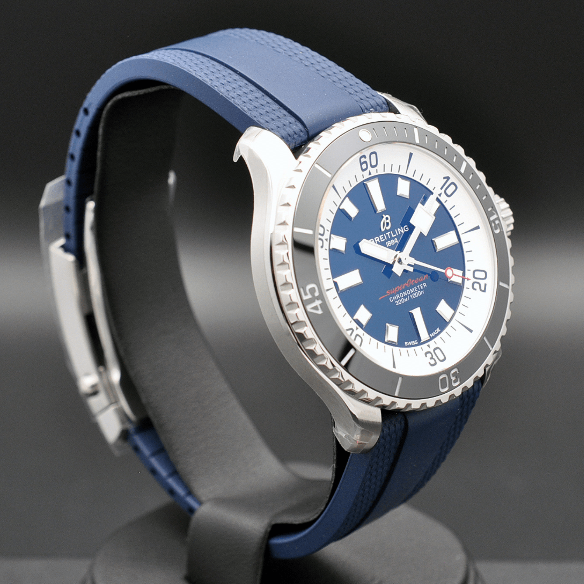 Breitling Superocean automatic 44mm A17376211C1S1