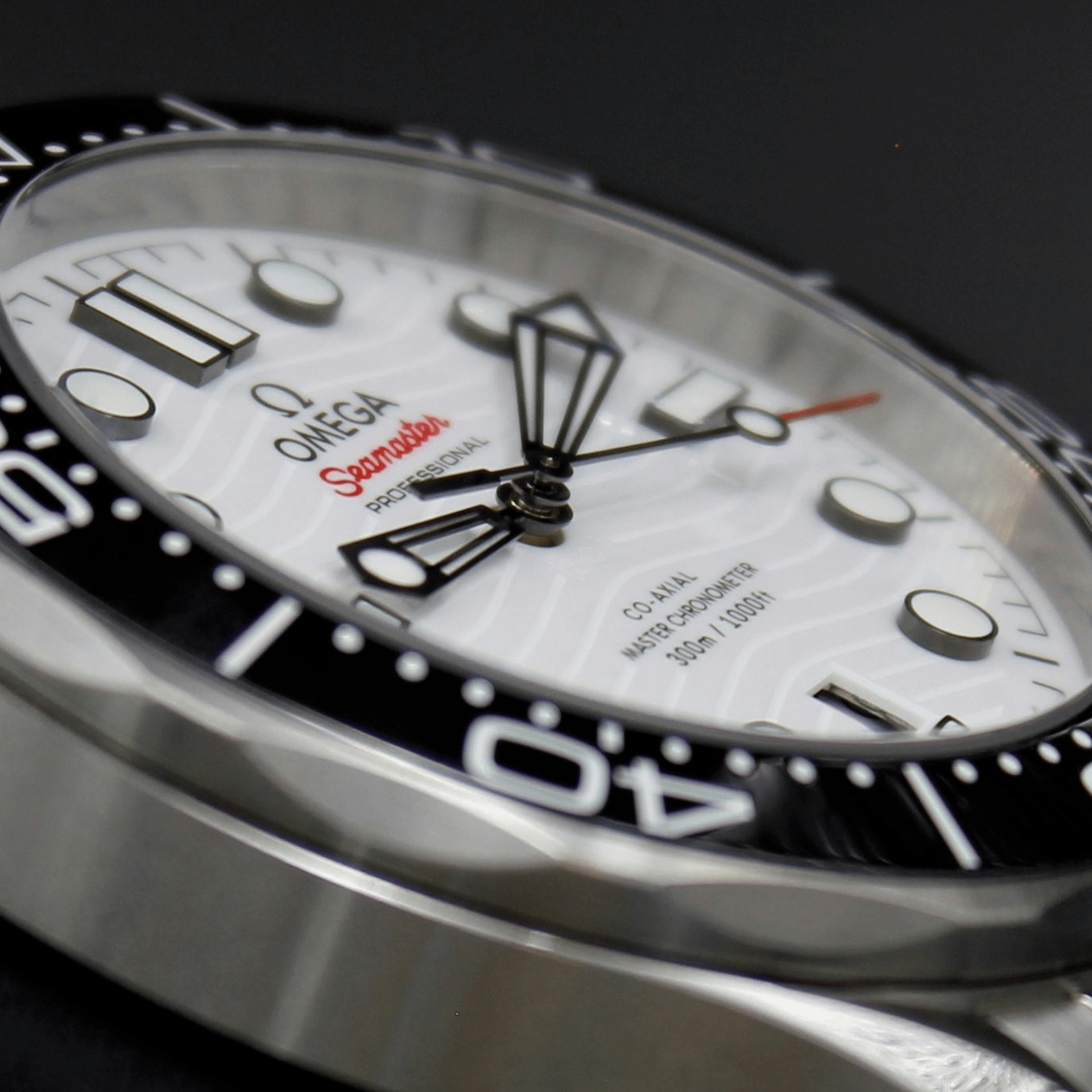 Omega Seamaster Diver 300M esfera blanca acero 42mm ref 210.30.42.20.04.001