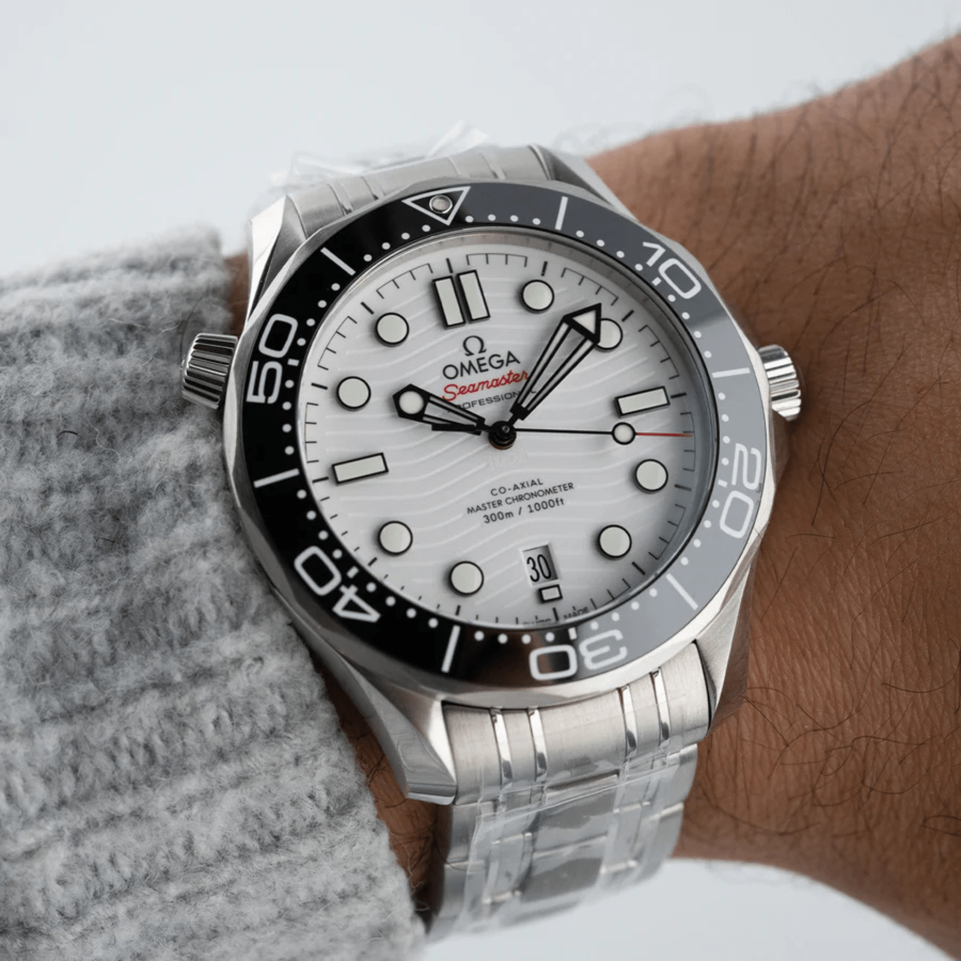 Omega Seamaster Diver 300M esfera blanca acero 42mm ref 210.30.42.20.04.001