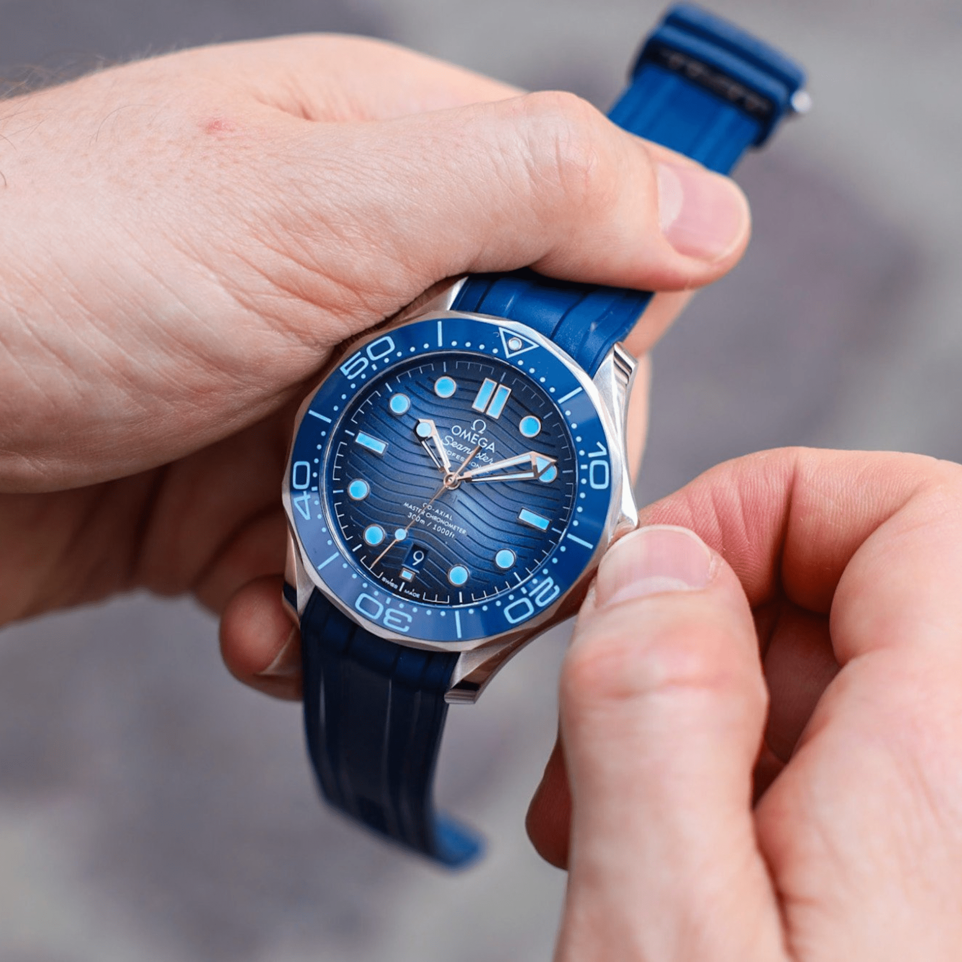 Omega Seamaster Diver 300M Summer Blue 210.32.42.20.03.002
